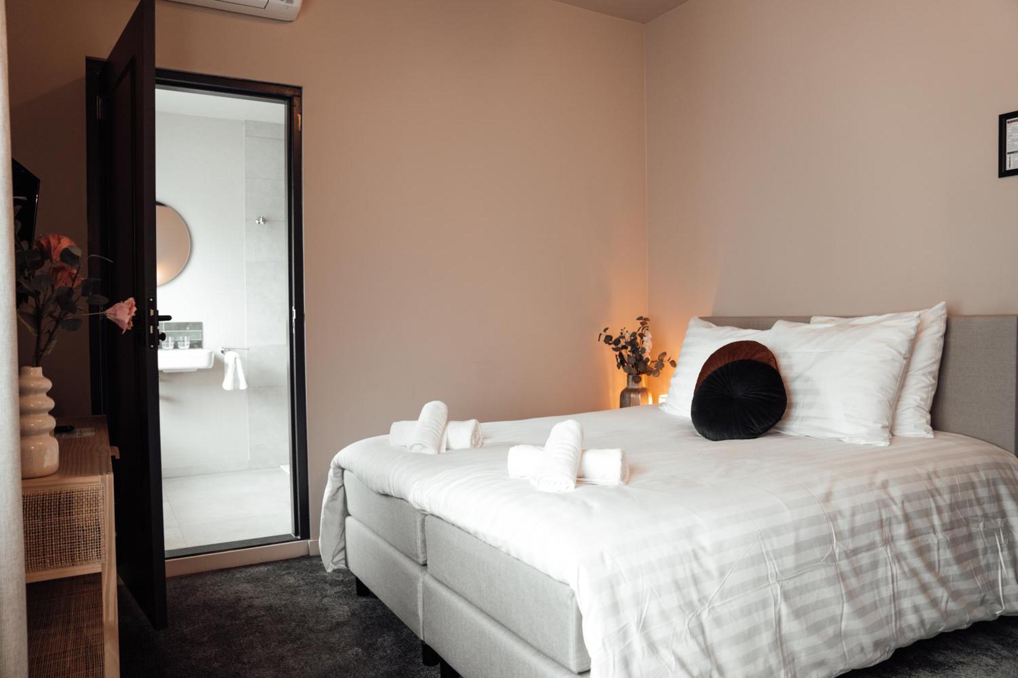 Hotel Bij Jacob Enschede Esterno foto